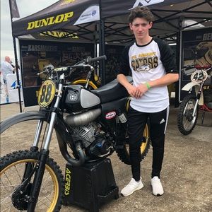 Meet your Posher, Grant